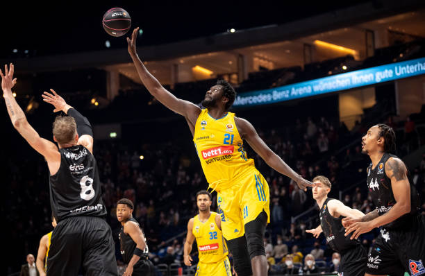 但日本队并 但日本队并